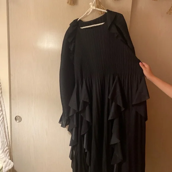 🖤One Size fits Most! Black Elegant Dress🖤 - Picture 3 of 6